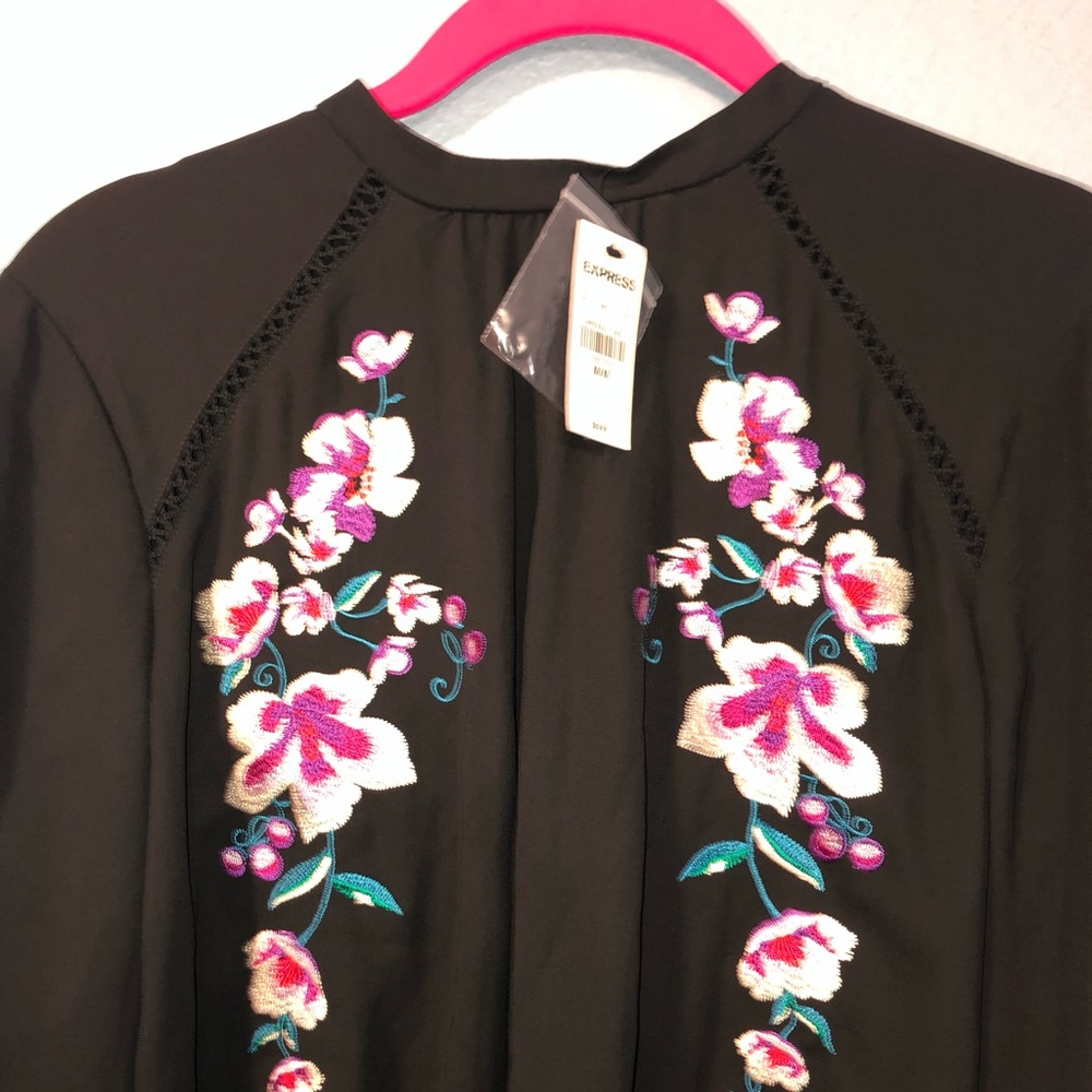 Express Top Medium - Picture 3 of 4